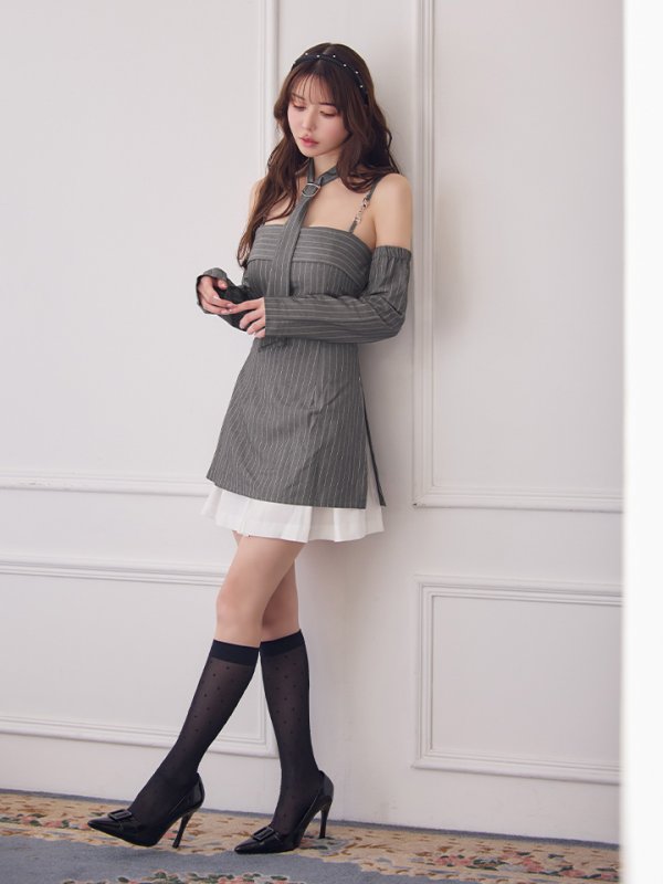 グレー×ホワイト モデル：ゆめ　身長：160cm　着用サイズ：Sサイズ