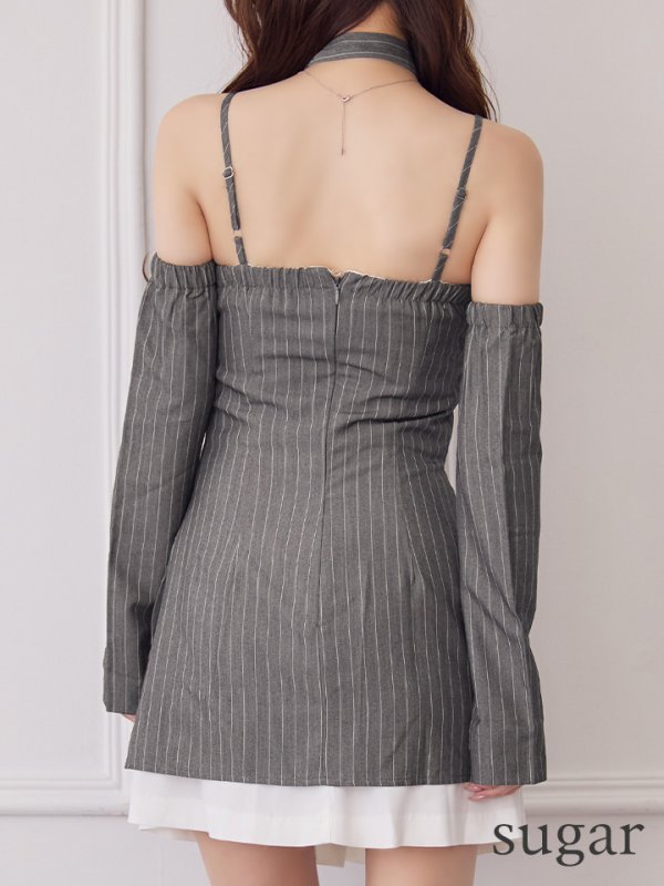 グレー×ホワイト モデル：ゆめ　身長：160cm　着用サイズ：Sサイズ