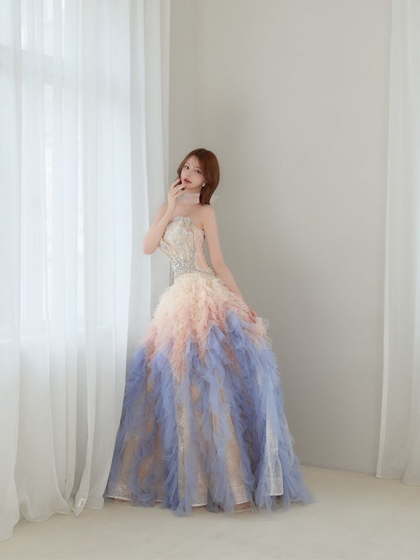 アイボリー×ブルー モデル：れみ　身長：163cm　着用サイズ：Sサイズ