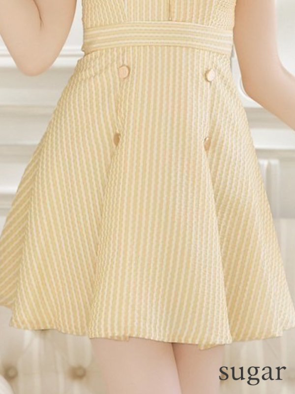 イエロー  モデル:明日花キララ 身長:162cm 着用サイズ:Sサイズ