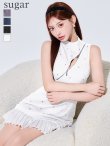 アイボリーxホワイト モデル：明日花キララ　身長：162cm 着用サイズ：Sサイズ
