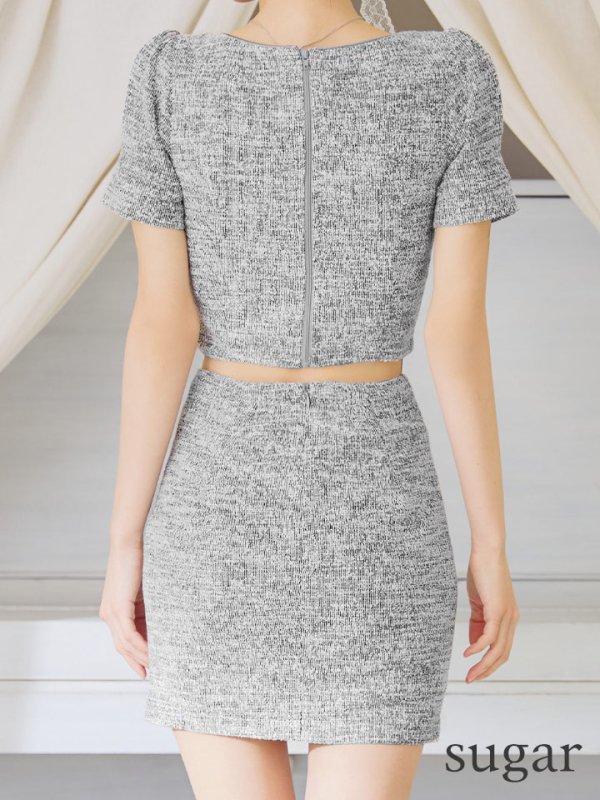 ブラック モデル：まりん　身長：164cm　着用サイズ：Sサイズ