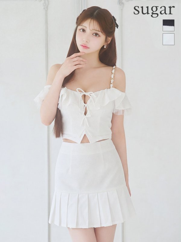ホワイト モデル：ももか　身長：156cm　着用サイズ：Sサイズ