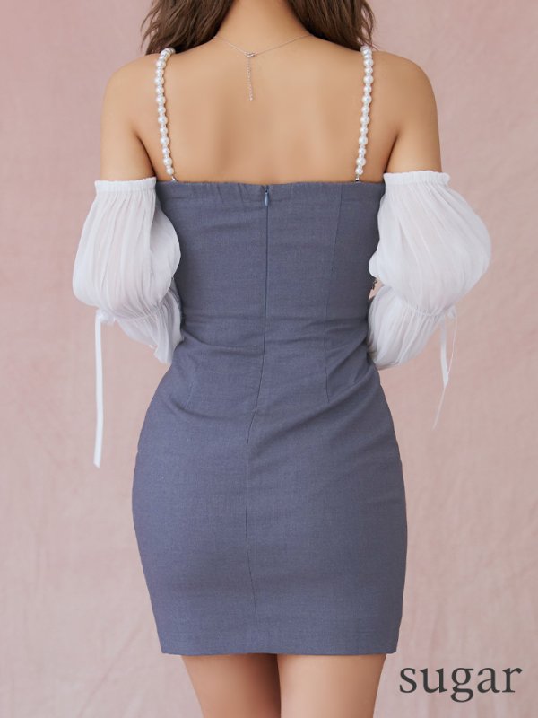 グレー モデル:如月れい 身長:156cm 着用サイズ:Sサイズ