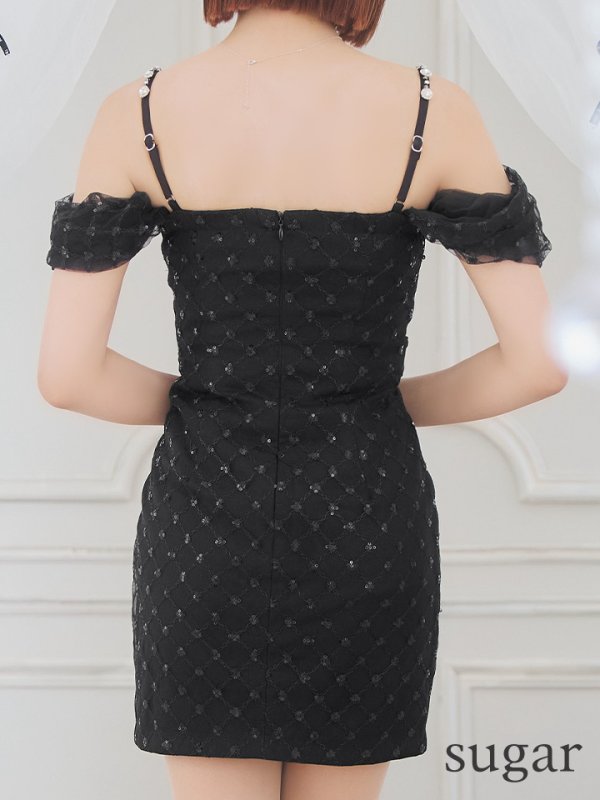 ブラック モデル:明日花キララ 身長:162cm 着用サイズ:Sサイズ