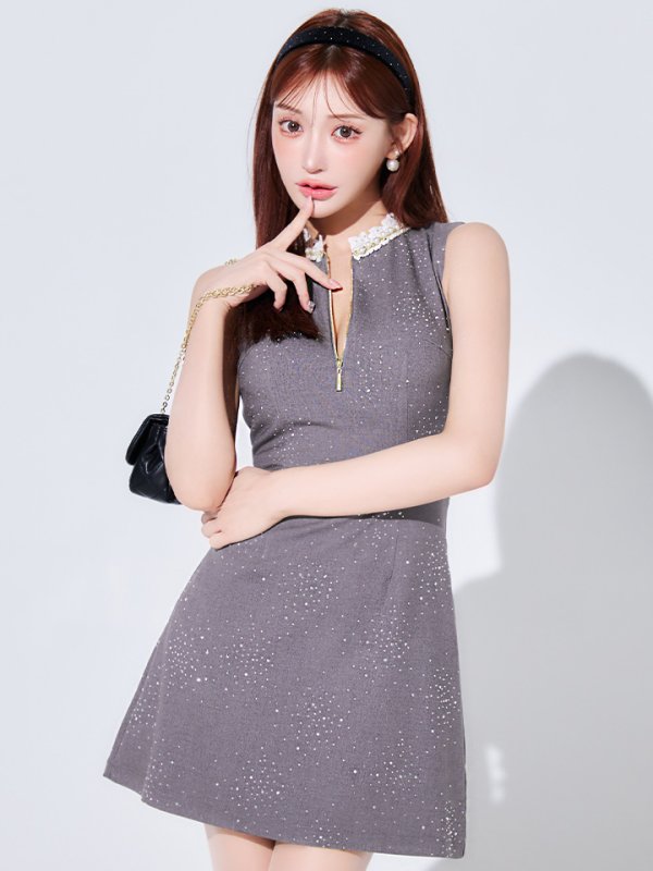 グレー　モデル：明日花キララ　身長162cm　着用サイズ：Sサイズ