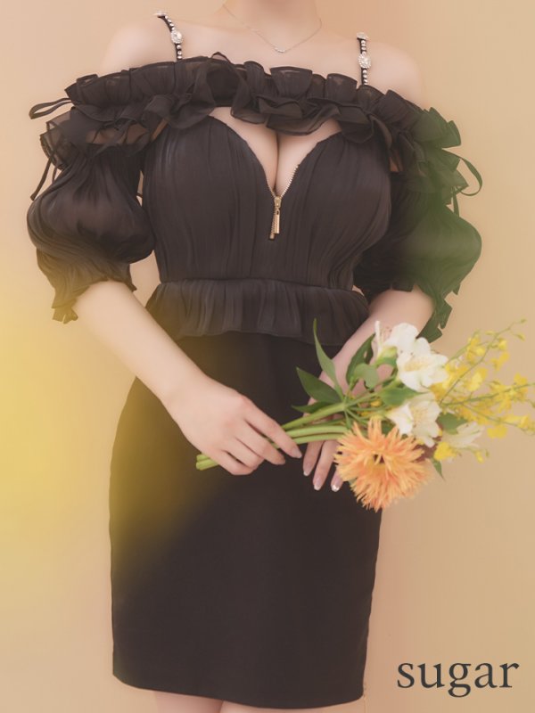 ブラック モデル:ももか 身長:156cm 着用サイズ:Sサイズ