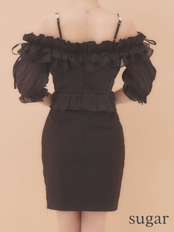 ブラック モデル:ももか 身長:156cm 着用サイズ:Sサイズ