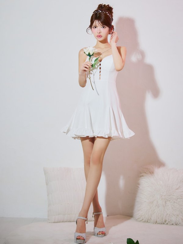 ホワイト モデル：まりん　身長：164cm　着用サイズ：Sサイズ