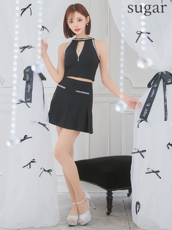 ブラック　モデル：明日花キララ　身長：162cm 着用サイズ：Sサイズ