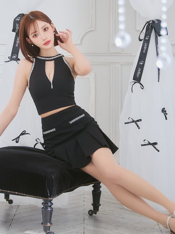 ブラック　モデル：明日花キララ　身長：162cm 着用サイズ：Sサイズ