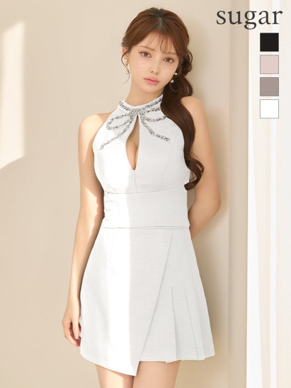 ホワイト モデル：ももか　身長：156cm　着用サイズ：Sサイズ