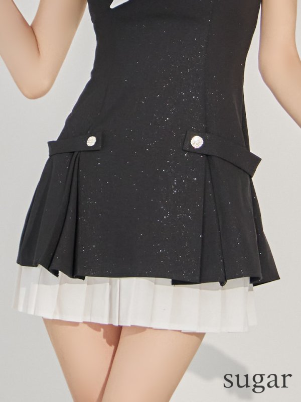 ブラックxホワイト　モデル：まりん　身長：164cm　着用サイズ：Sサイズ