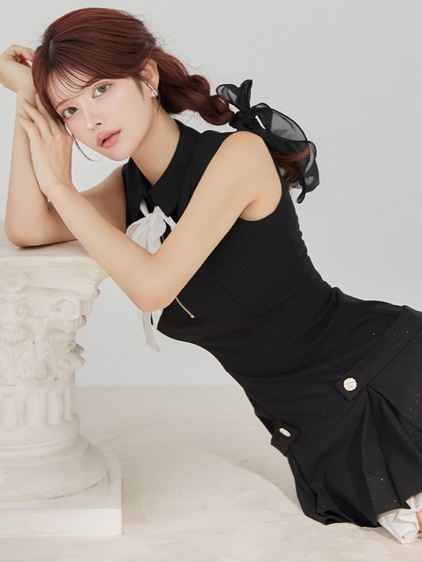 ブラックxホワイト　モデル：まりん　身長：164cm　着用サイズ：Sサイズ