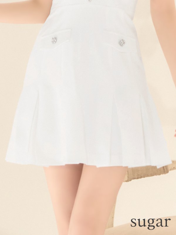 ホワイト モデル：ゆめ　身長：160cm　着用サイズ：Sサイズ