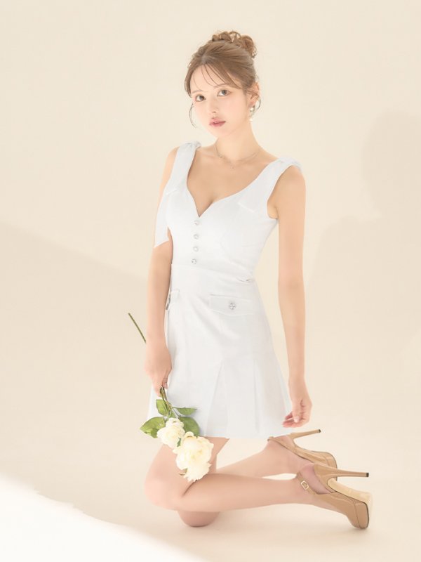 ホワイト モデル：ゆめ　身長：160cm　着用サイズ：Sサイズ