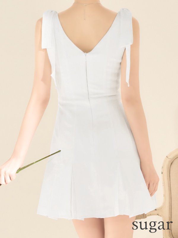 ホワイト モデル：ゆめ　身長：160cm　着用サイズ：Sサイズ