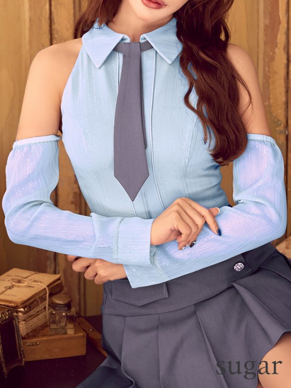 ブルーｘグレー モデル：明日花キララ　身長：162cm 着用サイズ：Sサイズ