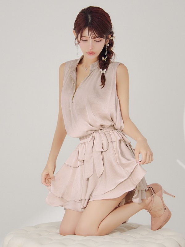 ピンクxベージュ モデル：まりん　身長：164cm　着用サイズ：Sサイズ