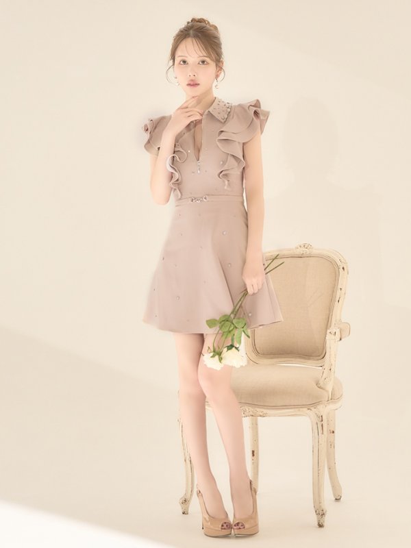 ベージュ モデル：ゆめ　身長：160cm　着用サイズ：Sサイズ