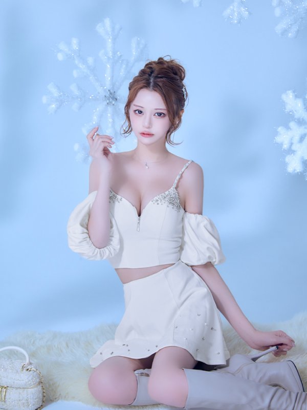 ホワイト　モデル：れみれみ　身長：163cm　着用サイズ：Sサイズ