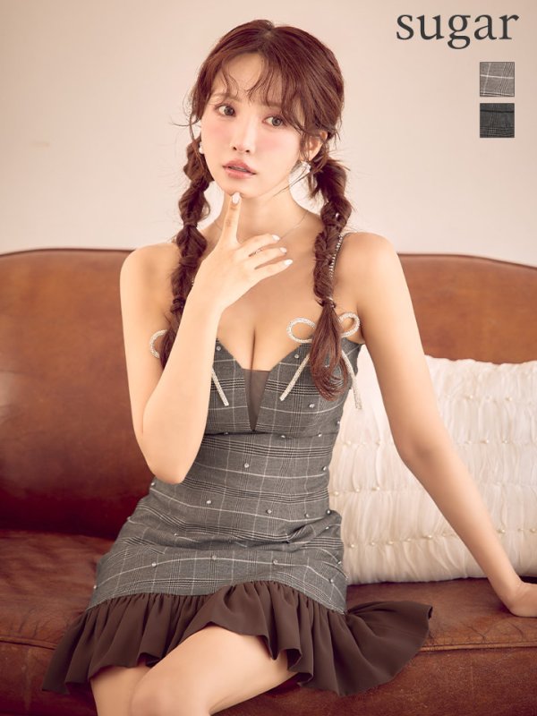 ブラウン　モデル：三上悠亜　身長：159cm　着用サイズ：Sサイズ