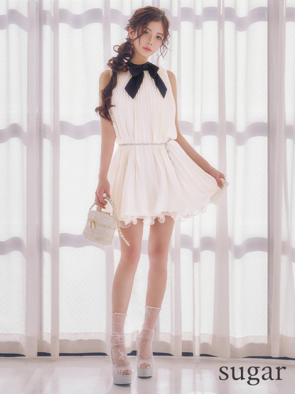 アイボリー×ブラック　モデル：せいは　身長：160cm　着用サイズ：Sサイズ