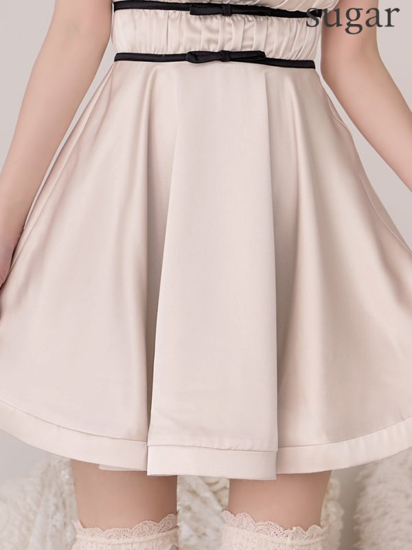 シャンパンゴールド　モデル：ゆめ　身長：160cm　着用サイズ：Sサイズ