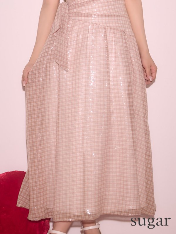 ピンク　モデル：三上悠亜　身長：159cm　着用サイズ：Sサイズ