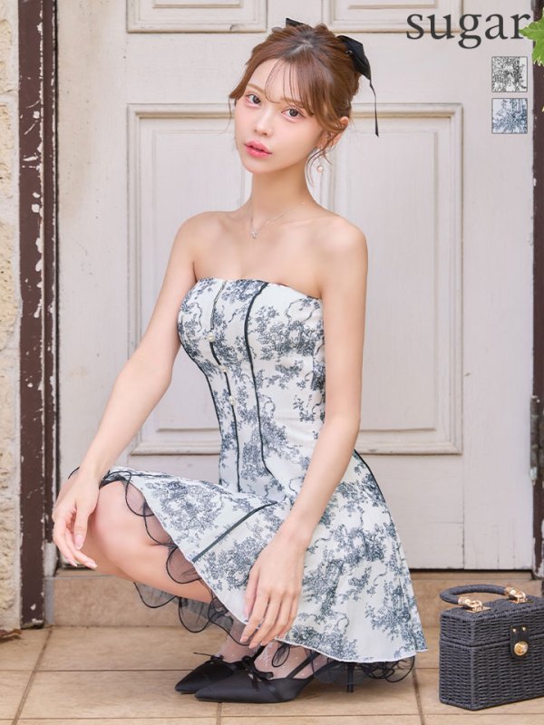 ホワイトxネイビー　モデル：るりぴ　身長：165cm　着用サイズ：Sサイズ