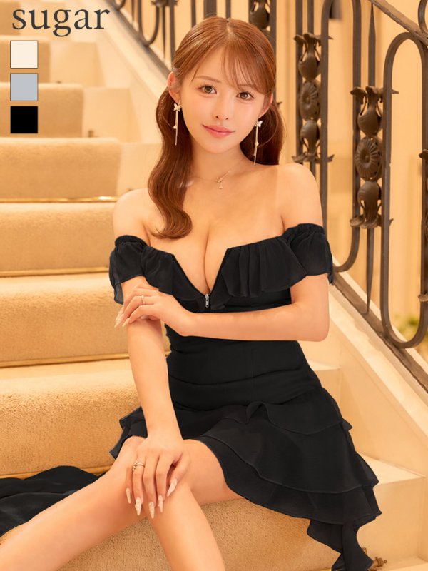 ブラック　モデル：カルア　身長：156cm　着用サイズ：Sサイズ