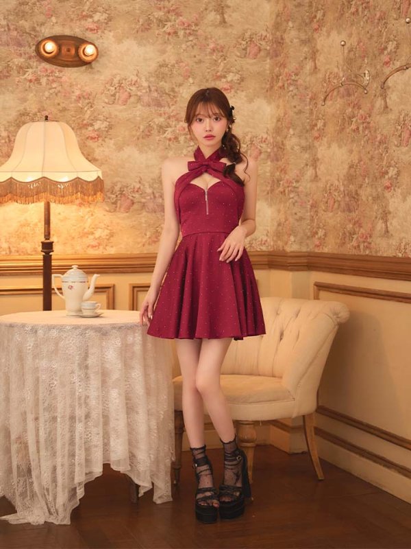 ワインレッド　モデル：羽澄まり　身長：158cm　着用サイズ：Sサイズ