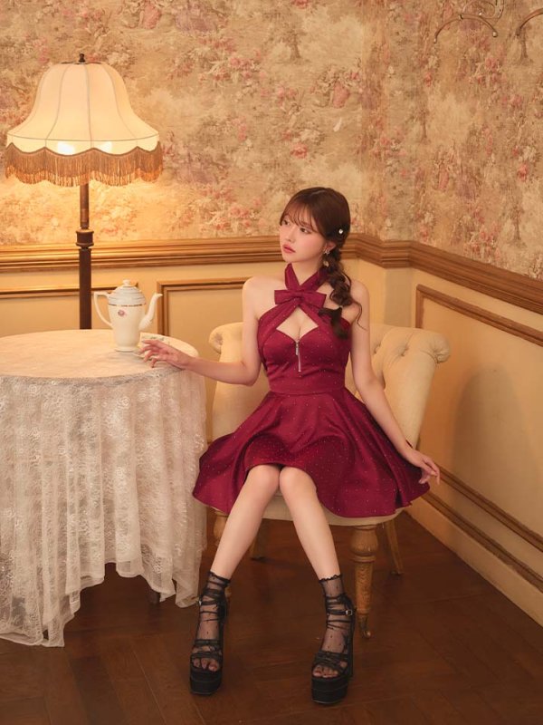 ワインレッド　モデル：羽澄まり　身長：158cm　着用サイズ：Sサイズ