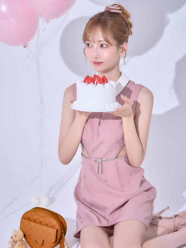 ピンク モデル：あすか　身長：170cm　着用サイズ：Sサイズ