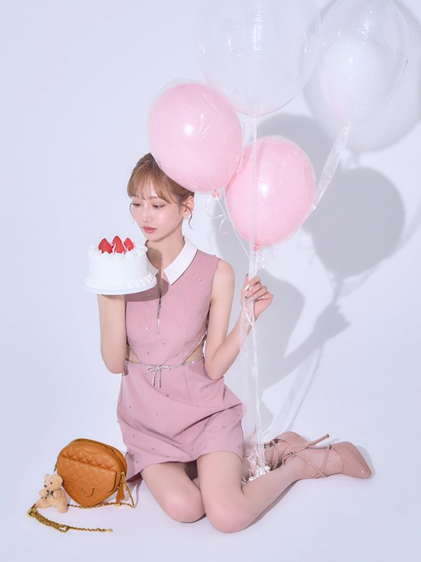 ピンク モデル：あすか　身長：170cm　着用サイズ：Sサイズ