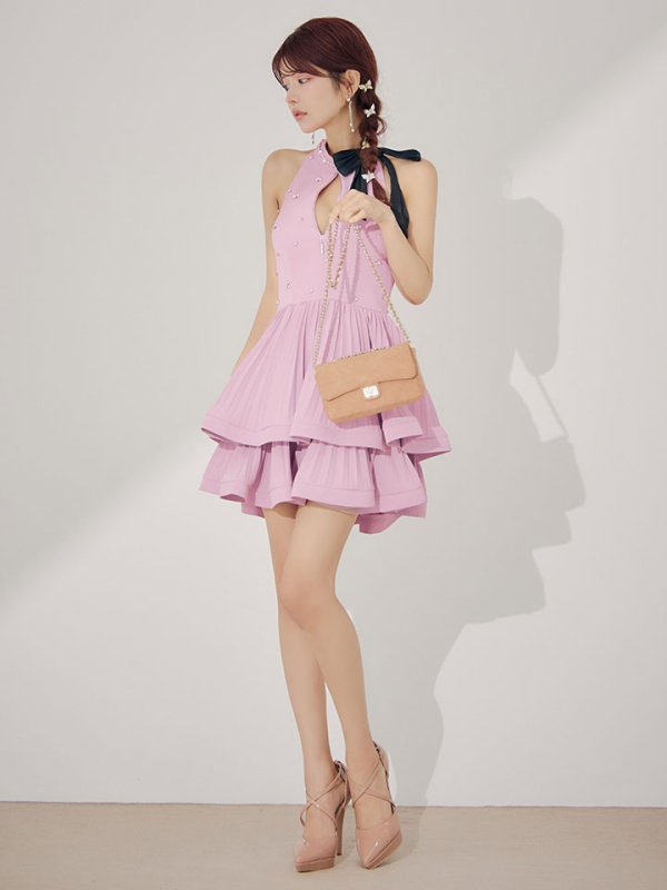 ピンク モデル：まりん　身長：164cm　着用サイズ：Sサイズ