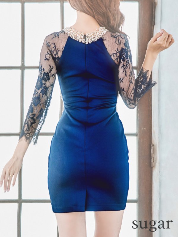 ネイビー モデル：杉山佳那恵　身長：158cm　着用サイズ：Sサイズ