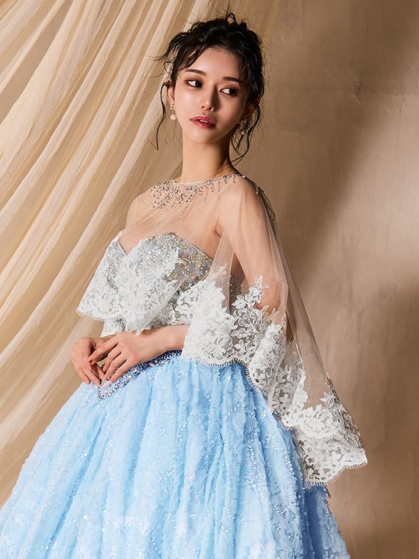 ホワイト モデル：ゆりお　身長：165cm　着用サイズ：Fサイズ