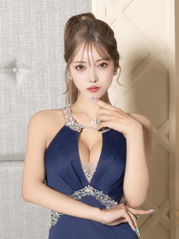 ネイビー モデル:如月れい 身長:156cm 着用サイズ:Sサイズ