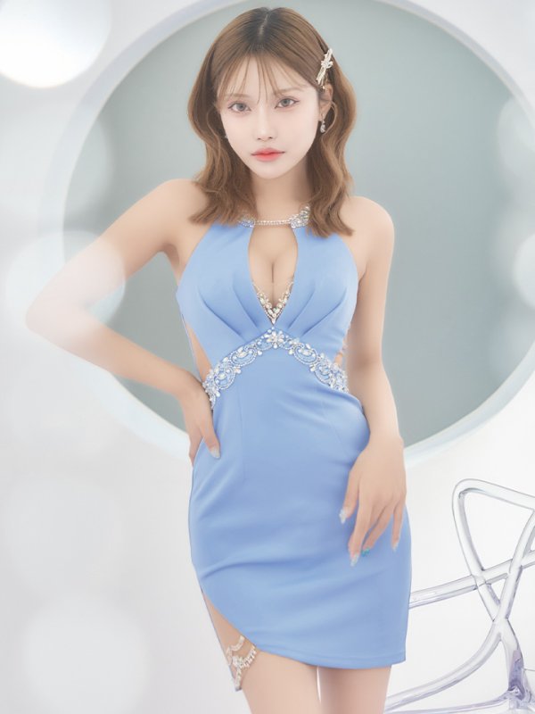 アイルブルー モデル：如月れい　身長：156cm　着用サイズ：Sサイズ