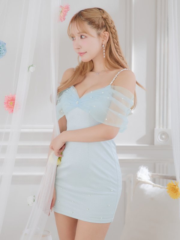 サックス モデル:三上悠亜 身長:159cm 着用サイズ:Sサイズ