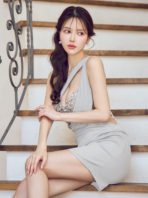 グレー　モデル：ゆめ　身長：160cm　着用サイズ：Sサイズ