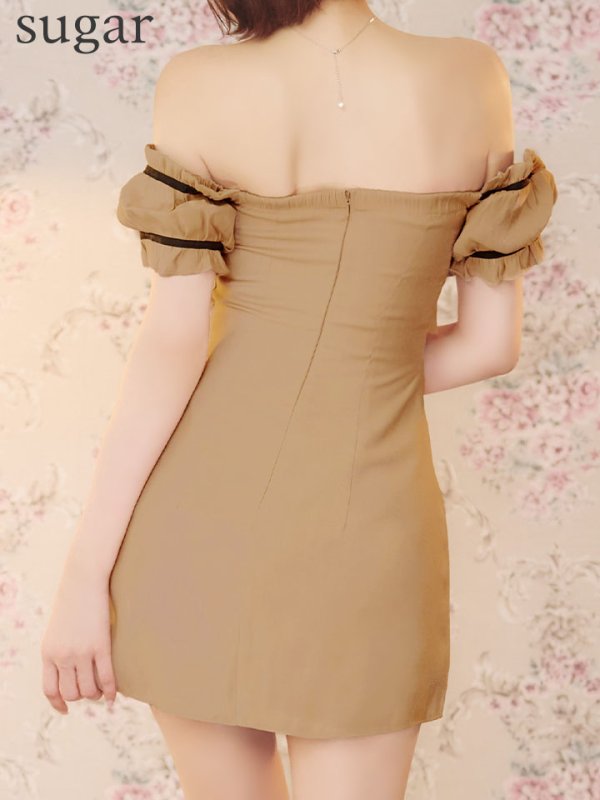 ベージュ　モデル：れみれみ　身長：163cm　着用サイズ：Sサイズ