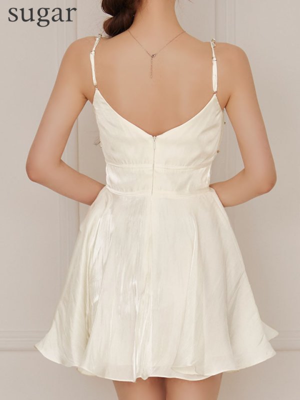 アイボリー　モデル：ももか　身長：156cm　着用サイズ：Sサイズ