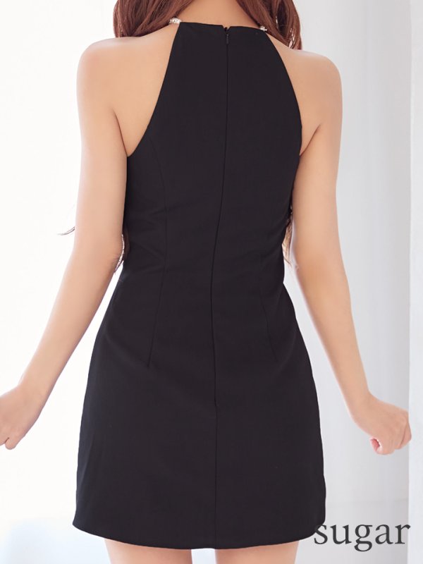 ブラック　モデル：三上悠亜　身長：159cm　着用サイズ：Sサイズ