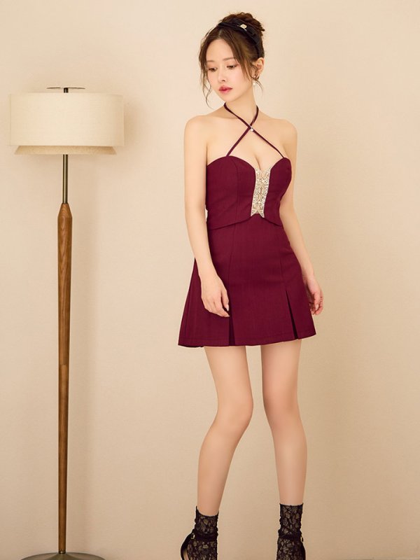 レッド　モデル：ゆめ　身長：160cm　着用サイズ：Sサイズ