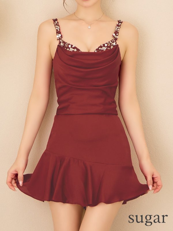 レッド　モデル：ゆめ　身長：160cm　着用サイズ：Sサイズ