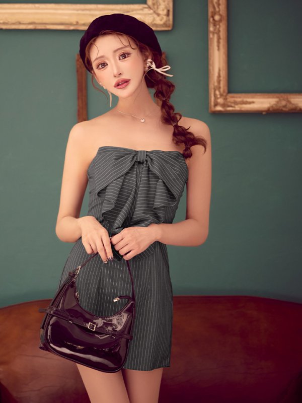 グレー　モデル：明日花キララ　身長162cm　着用サイズ：Sサイズ