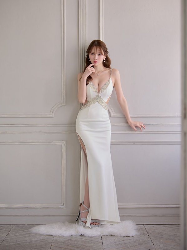 ホワイト　モデル：ゆめ　身長：160cm　着用サイズ：Sサイズ