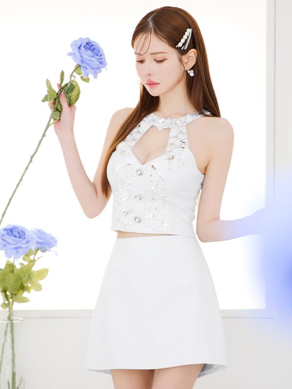 ホワイト モデル:ゆめ 身長:160cm 着用サイズ:Sサイズ